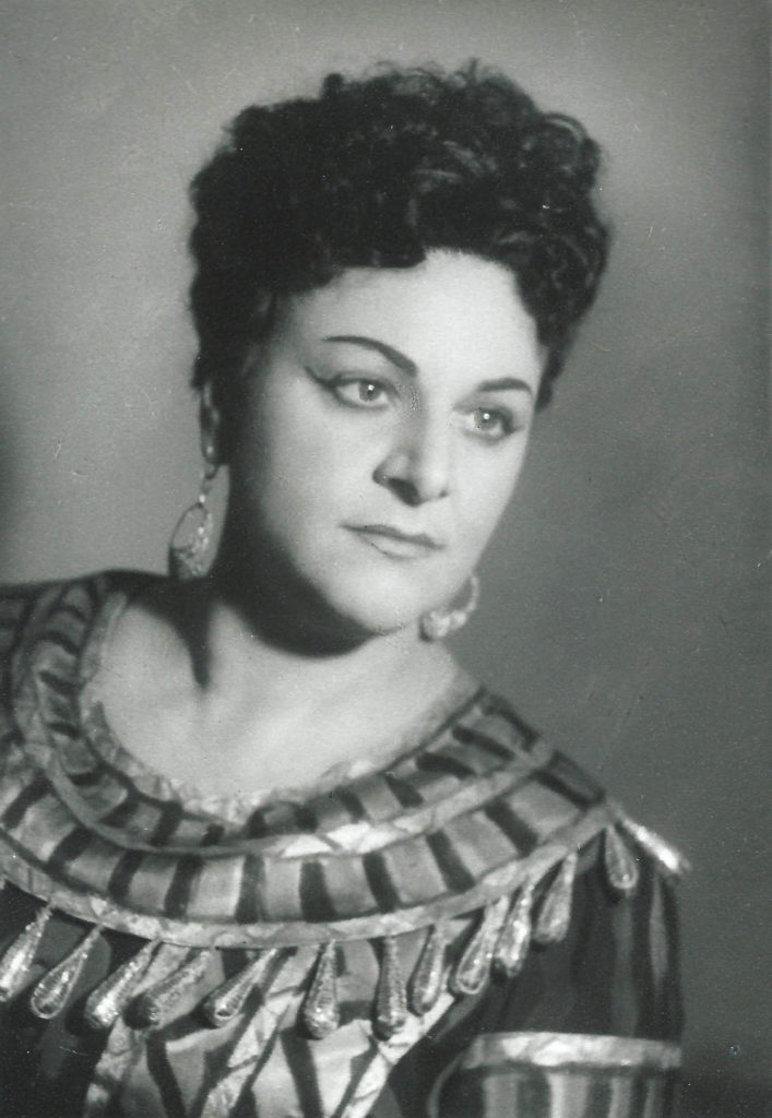 Takács Paula